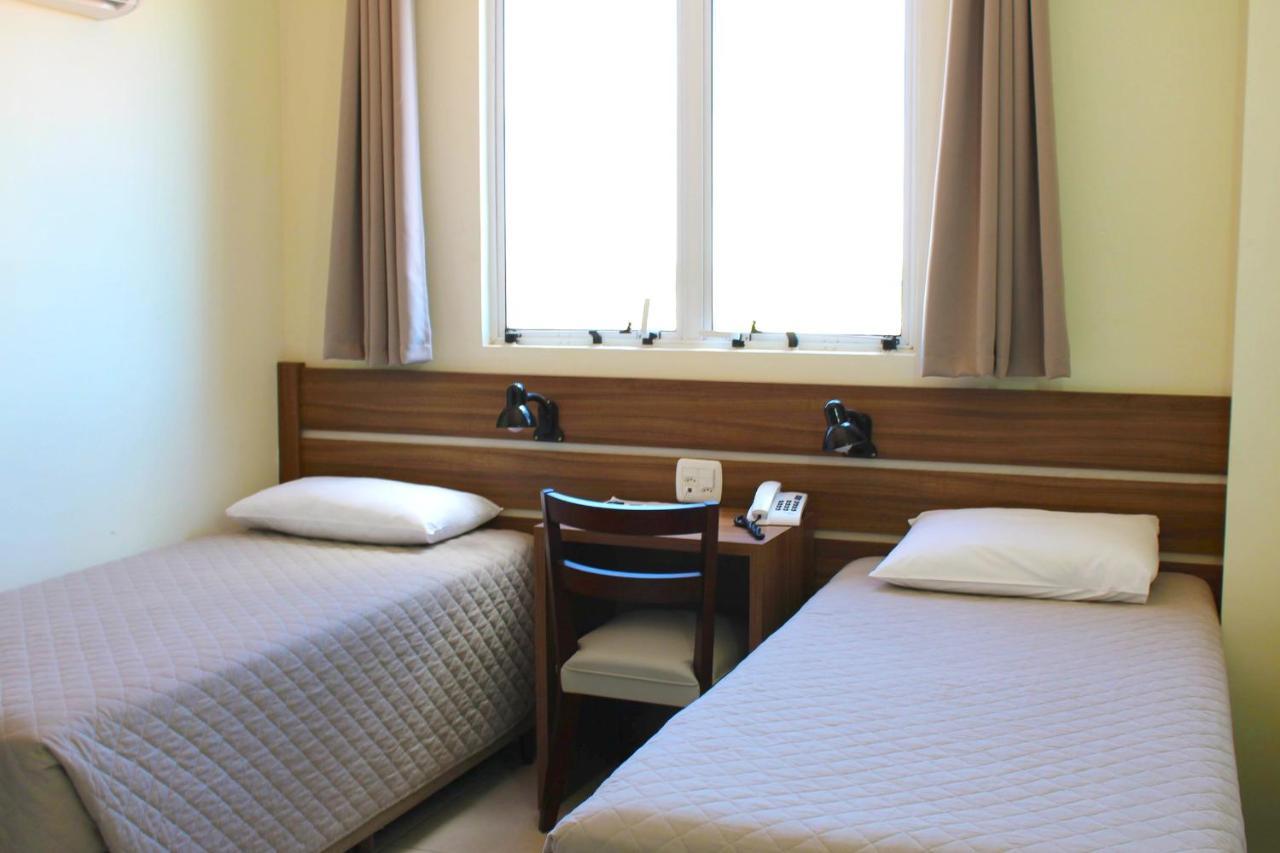 Tri Hotel Smart Chapecó Kültér fotó